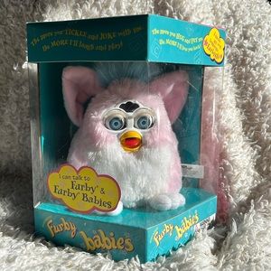 Vintage 1999 Pink Furby Baby Blue Eyes NRFB Model